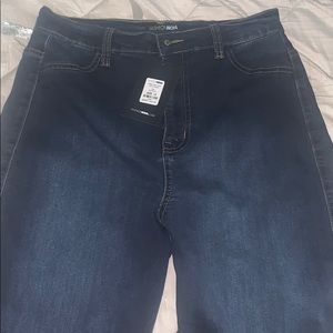 Fashion nova high rise jeans, brand new